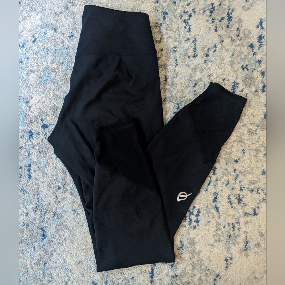 P'tula Black Mesh Bottom Leggings